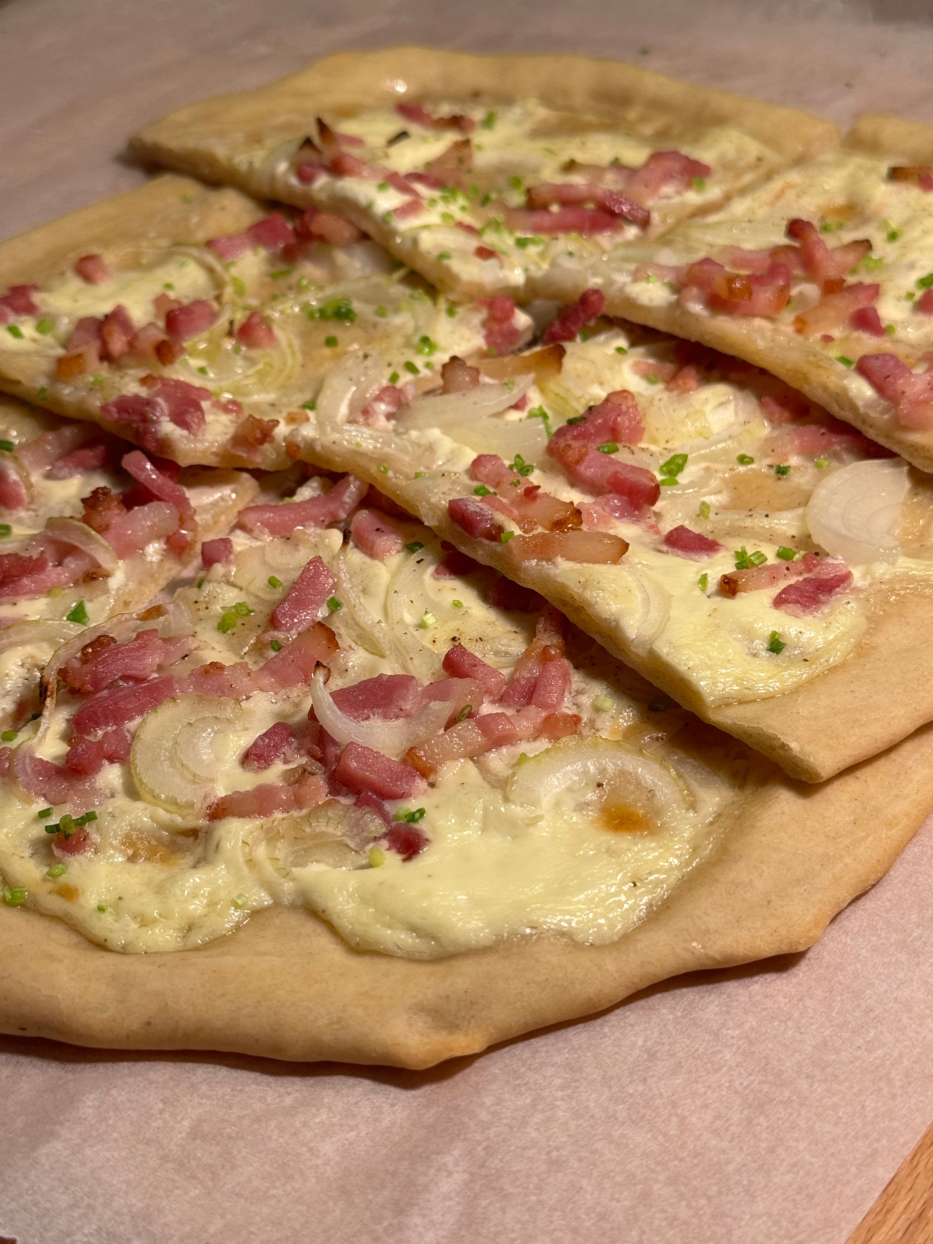Flammkuchen with bacon – The twisted chef