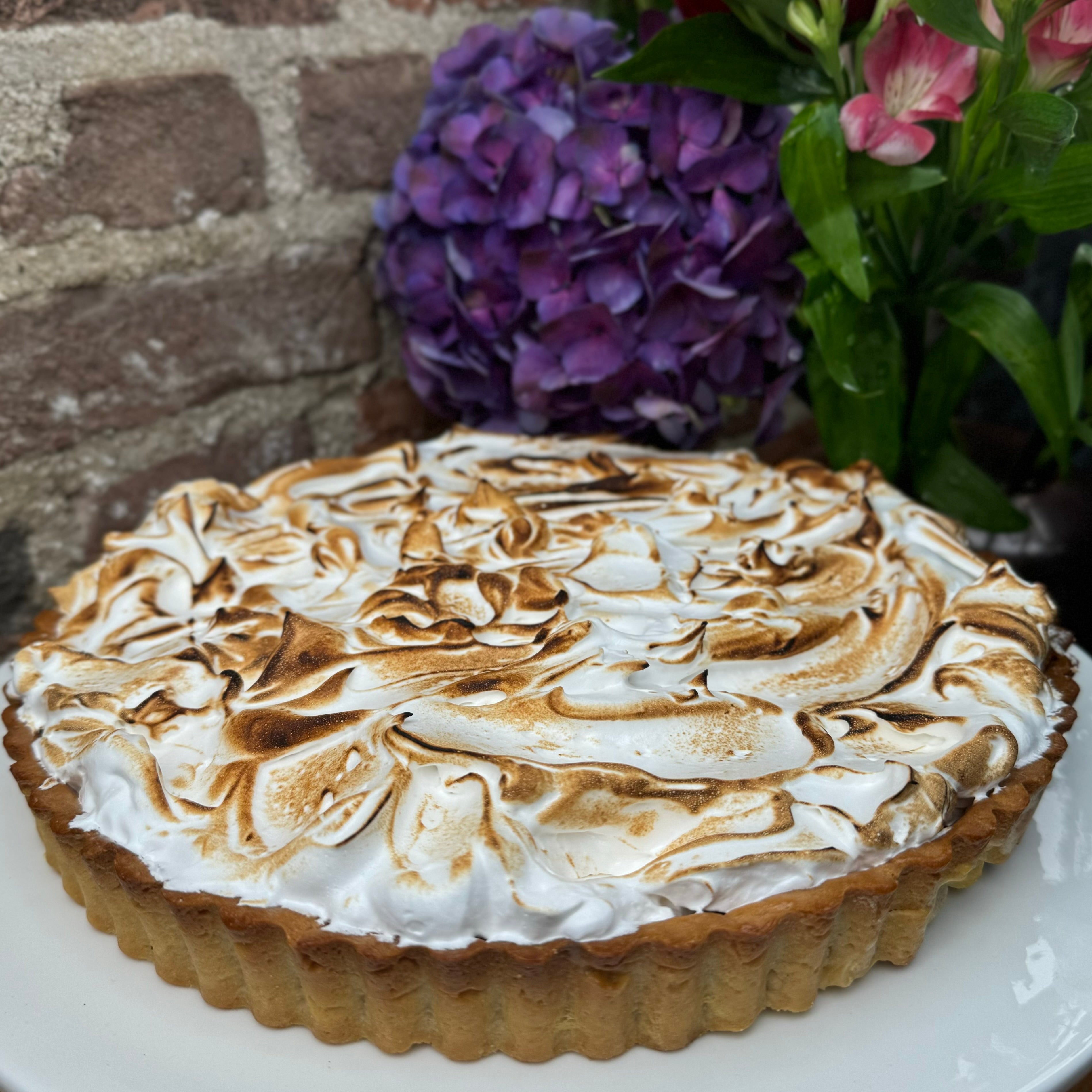 Lemon meringue cake – The twisted chef