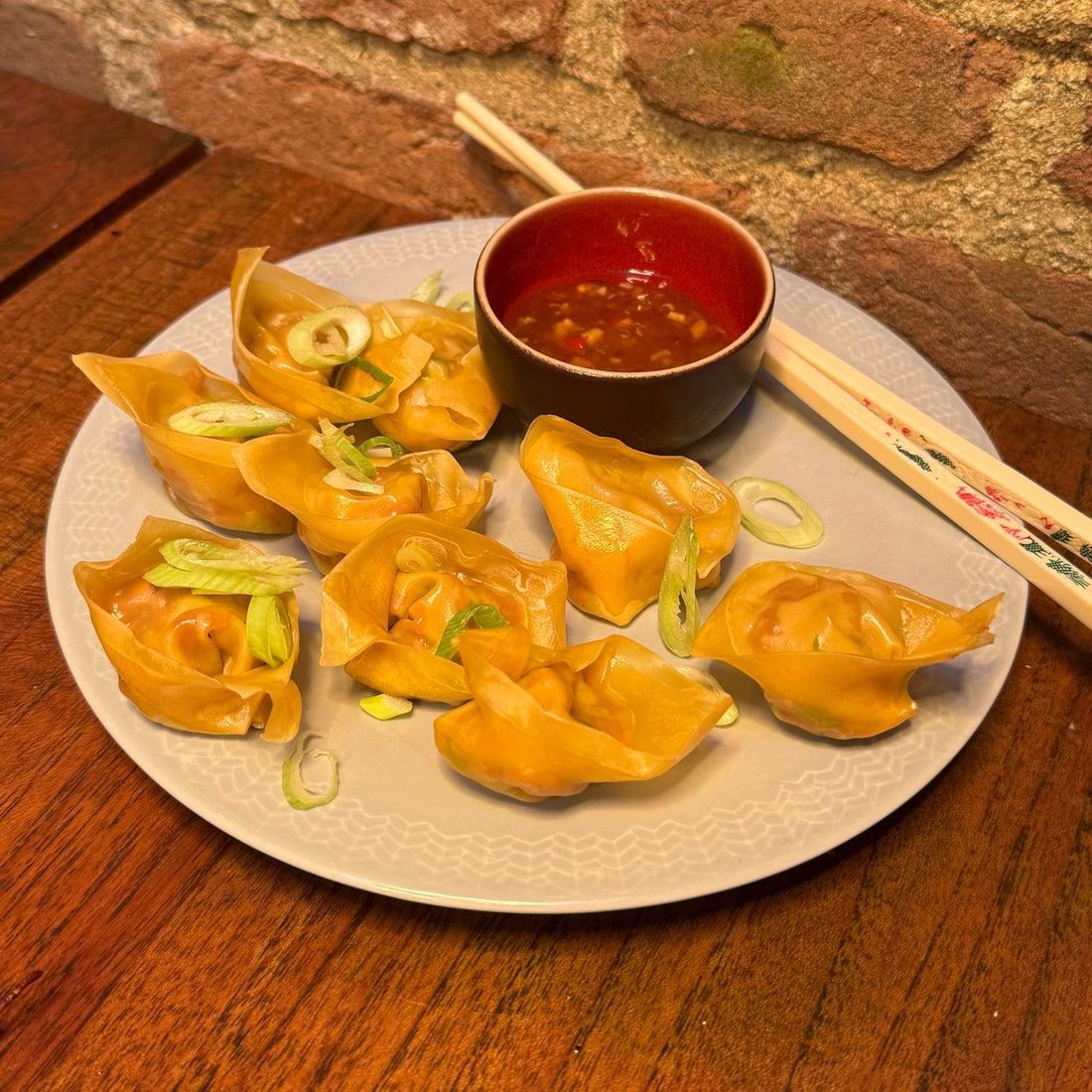 Tuna wontons