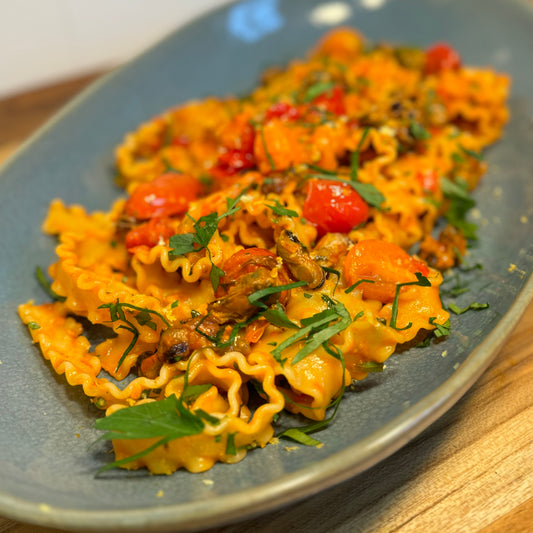 Pasta with smoked mussels