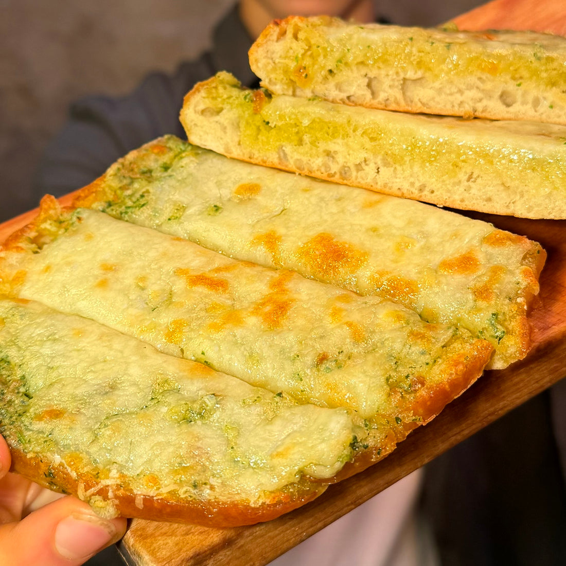 Cheesy garlic bread