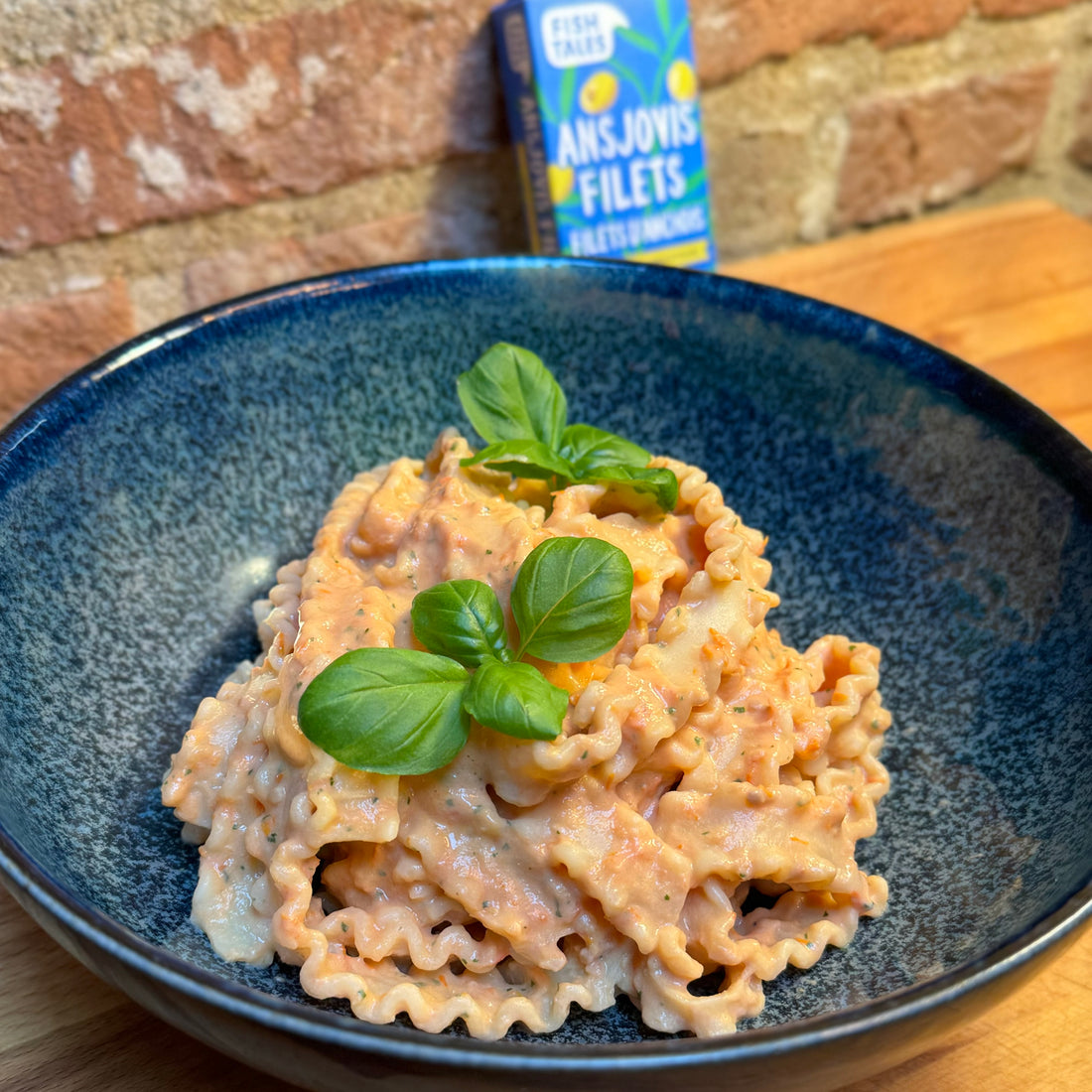 Creamy roasted tomato pasta